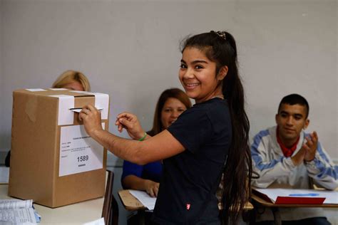 Buscan dar derecho a votar a jóvenes de 16 y 17 años de edad Segundo