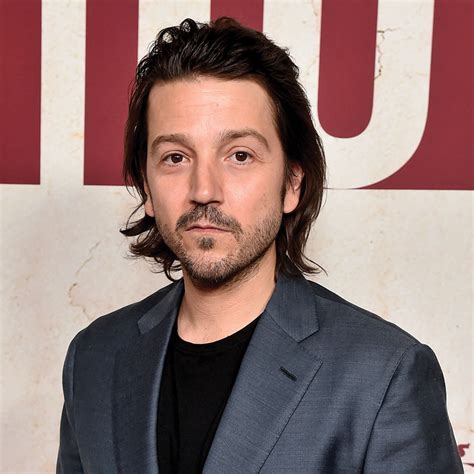 ‘andor Star Diego Luna On The Series Relevance Its About Regular