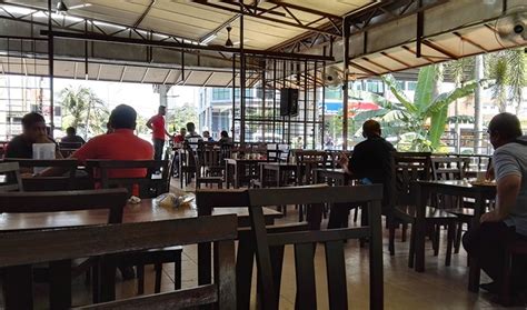 By encik shinoon 28th october 2016. Kelantan Arah Kedai Makan Ditutup Waktu Solat Terawih