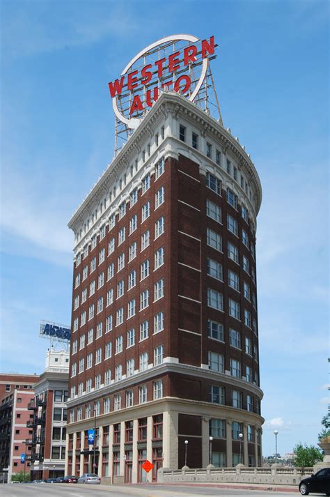 LandmarkHunter.com | Coca-Cola Building