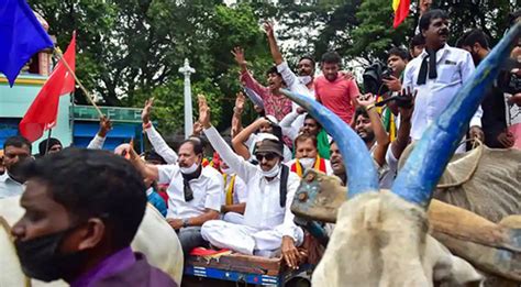 Mangalore Today Latest Headlines Of Mangalore Udupi Page Farmers In Karnataka Protest
