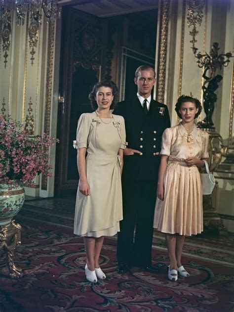 Elizabeth alexandra mary, elizabeth ii, by the grace of god, of the united kingdom of great britain and northern ireland and of her other realms and territories queen. Queen Elizabeth II's sister Princess Margaret was ...