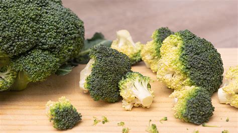 Can You Eat Yellow Broccoli First For Women