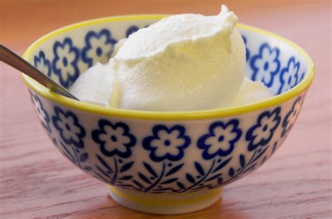 This vanilla ice cream recipe is so good especially given how easy it is to make. Recipes for the Cuisinart Ice Cream Maker, 2 Quart