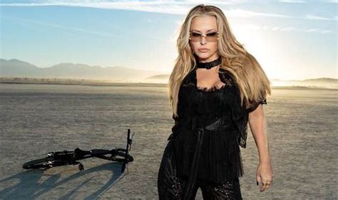 Singer Anastacia The Amazing Surgery That Rebuilt Her Breasts After A Double Mastectomy