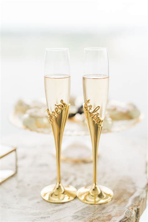 These Exclusively Designed Toasting Flutes Will Look Stunning As You