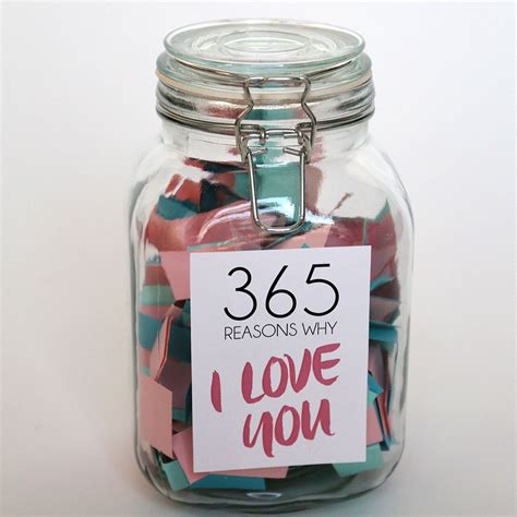 365 why you are awesome jar : 10 Last-Minute DIY Valentine's Day Gifts, Made with Love ...