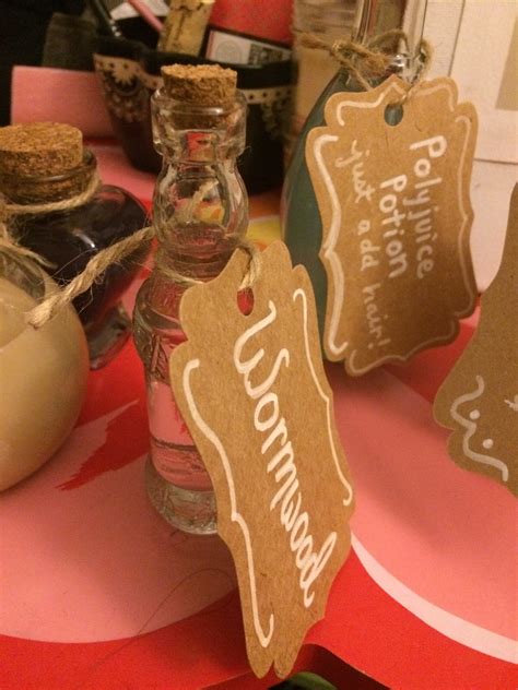 Awesome for any kids who love harry potter and a great party activity too. Diy Harry Potter Potions (Cocktail) Kit! · A Spirit · Home + DIY on Cut Out + Keep