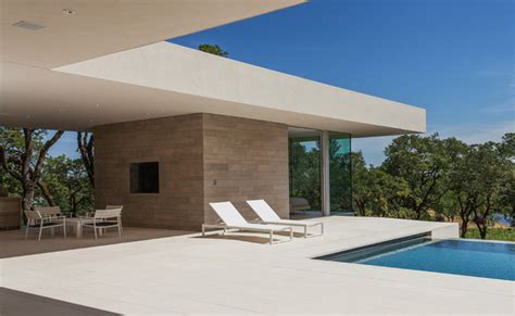 Windsor Select Limestone Modern Exterior Houston By Maiden