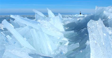 Lake Michigans Ice Is Melting And The Results Are Incredible