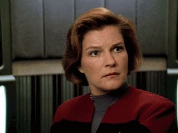 Fabricetuerk Janeway Star Trek Gifs Star Trek Voyager Star Trek
