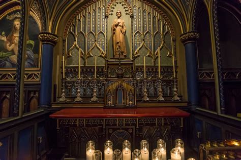 Notre Dame Basilica Montreal Quebec Kanada Redaktionelles Bild