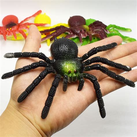 Spring Park 15cm Fake Spiders Realistic Rubber Spider Halloween Tricky Props Simulation Spiders