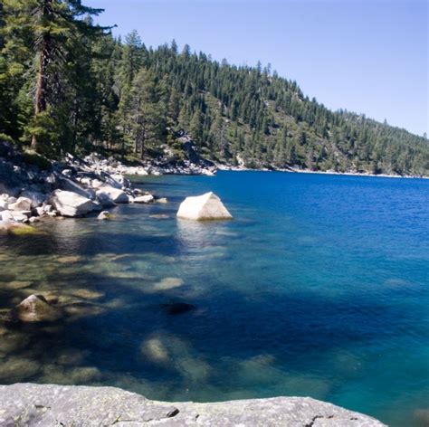 Crisp Clear Water Of Lake Tahoe Emerald Bay Lake Tahoe Beautiful