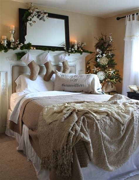 Make your space a reflection of you with the right bedroom style or decorating theme that suits you perfectly. 10 Country Christmas Decorating Ideas | Artisan Crafted ...
