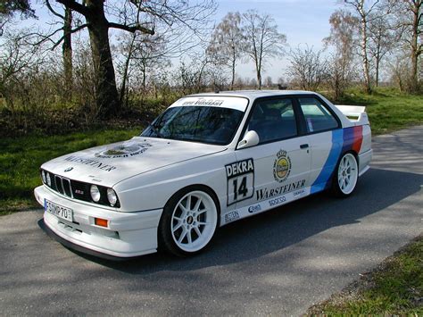 Bmw M3 E30 Photos Photogallery With 31 Pics