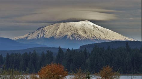 Desktop Wallpaper Mount Saint Helens Mountains Hd Image Picture