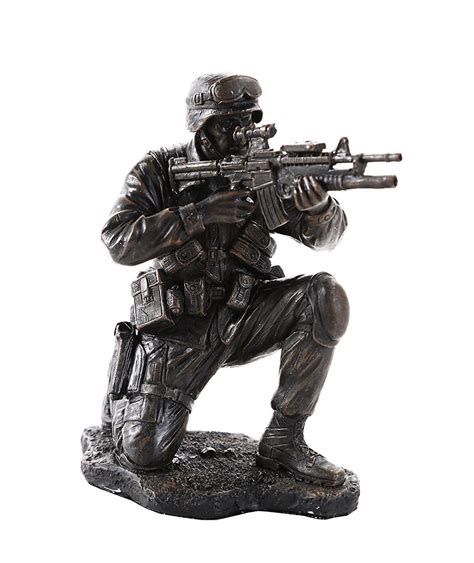Americas Finest Brave Soldier Military Heroes Collectible Figurine