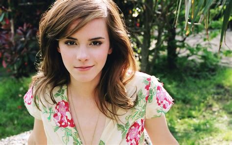 Emma Watson Wallpaper Hd Widescreen Pixelstalknet