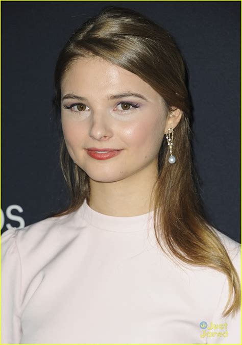 Stefanie Scott