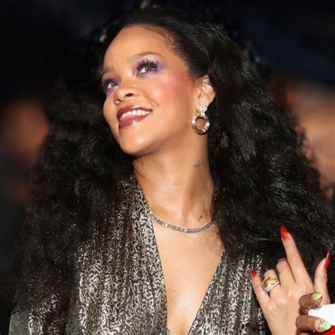 So This Is How Rihanna Shines Bright Like A Diamond E Online