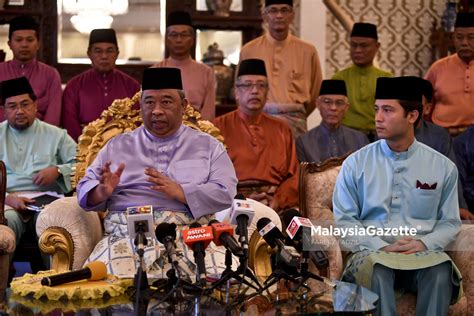 Hh tengku meriam, tengku putri sri lela wangsa. Kacaknya Tengku Fahd