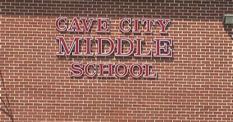 Cave City Schools Help Feed Students For Free