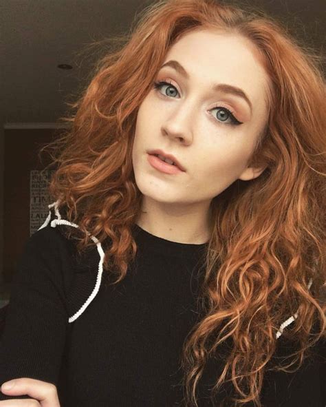 Pin By Olivia 🌿🧚🏼‍♀️🌙💗☮️🌹🍄 On Beauty Janet Devlin Beautiful Redhead Stunning Redhead