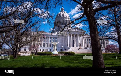 View Of Front Entrance To Missouri State Capitol Building With Blue Sky