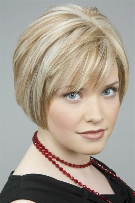 Fileshort Blonde Hair With Highlights Wikimedia Commons