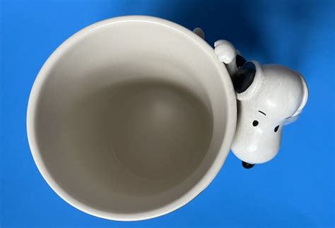 Very Rare Hallmark Peanuts Snoopy 3 Dimensional Coffee Mug 165 Oz New