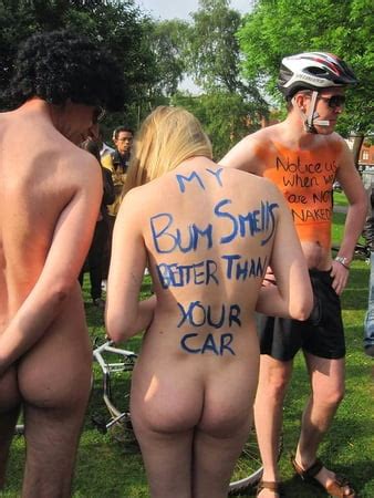 Blonde Slut At The World Naked Bike Ride Porn Pictures 298997420