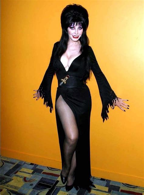 Elvira Special Cassandra Peterson 8x10 Picture Celebrity Print