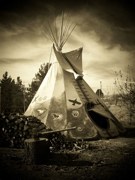 Raven Tipi Native American Teepee Native American Photos American