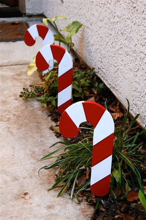 Candy Cane Outdoor Christmas Holiday Yard Art Sign Small Christmas