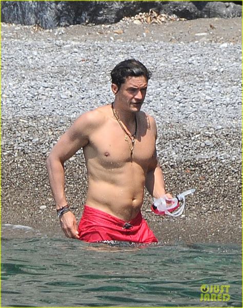 Orlando Bloom Exposes His Muscle Body Naked Male Celebrities