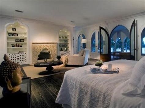 We did not find results for: 20 Celebrity Master Bedrooms You Will Envy