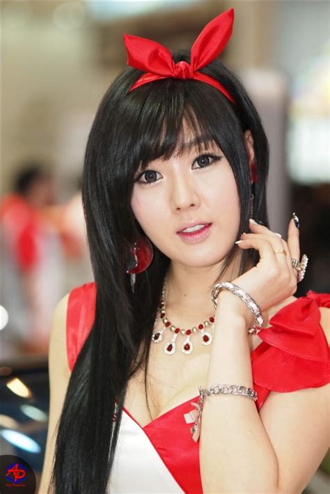 Koleksi Foto Model Cantik Hwang Mi Hee G Star Republic
