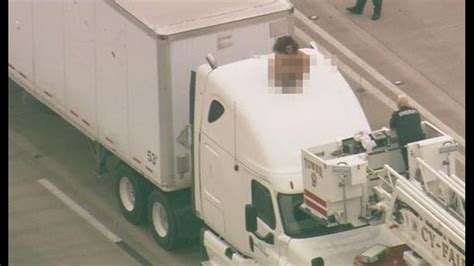 Naked Woman Dancing Atop 18 Wheeler Slows Traffic In Houston 10tv Com