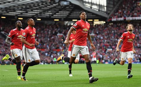 Know his nationality, bio, position, contract period, preferred foot, height, birthday (dob), age and his roadmap to man united. Man United forward Marcus Rashford is a 'great white shark'