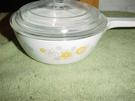 Corning Ware Floral Bouquet 1 Pint Saucepan P 81 B With Lid Very Good