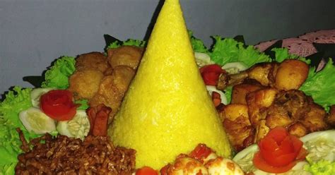 Perkedel kentang, satu hidangan pendamping yang tidak hanya terkenal di indonesia, namun juga di berbagai negara di dunia. 370 resep cara membuat tumpeng sederhana enak dan sederhana - Cookpad