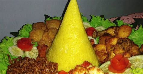 Campur semua bahan, kemudian tuang air sedikit demi sedikit. 370 resep cara membuat tumpeng sederhana enak dan ...