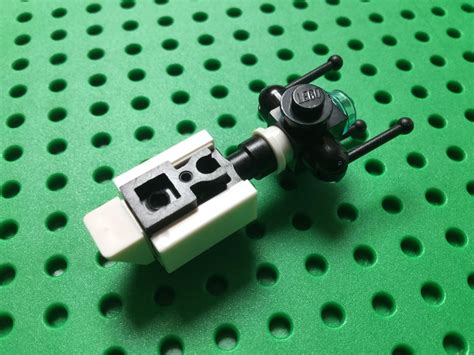 Lego Portal Gun Chell Figure And Companion Cube 4 Steps Instructables