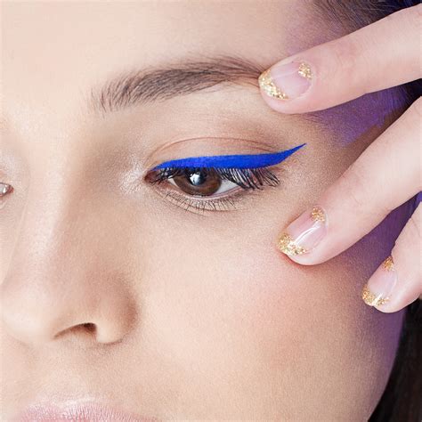 How To Wear Colored Eyeliner Makeup Artist Tips Newbeauty