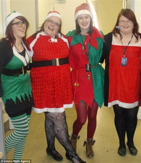 Size 26 Woman Who Became Too Fat To Fit Into Her Santa Costume Sheds 9