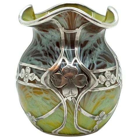 Pink Loetz Vase With Silver Swirls Decor Ausführung 118 At 1stdibs