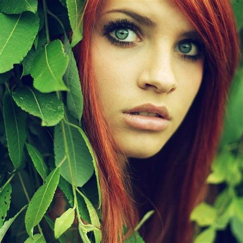 25 Pictures Of Gorgeous Girls With Green Eyes Inspiringmesh