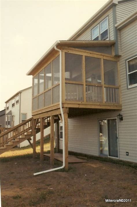 The first thing you need to do is determine the correct pitch for your area. Mitercraft Construction-Gallery | House with porch, Porch ...