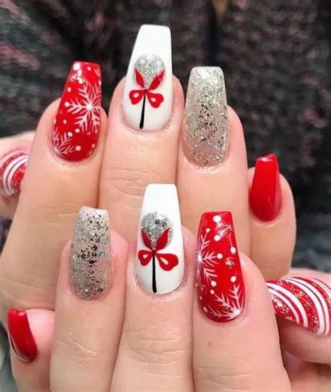 65 Best Christmas Nail Art Ideas For 2020 For Creative Juice